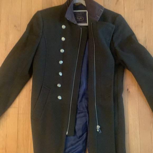 Handsome Military Green Peacoat in Size M - Picture 6 of 8